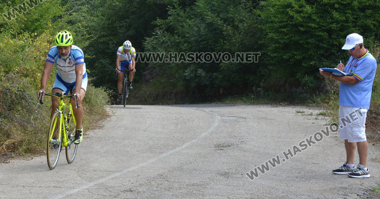 Треньорът на баскетболния ЦСКА първенец в колоездачно състезание до Аида