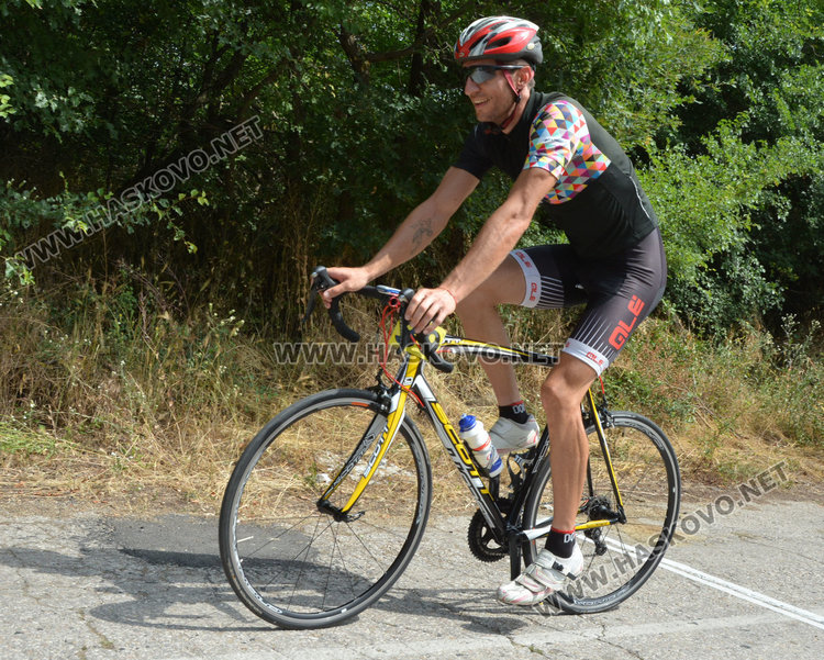 Треньорът на баскетболния ЦСКА първенец в колоездачно състезание до Аида