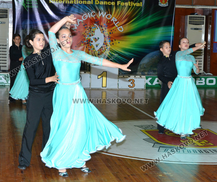 Гала концерт и награждаване за финал на международния фест „Вълшебен свят”