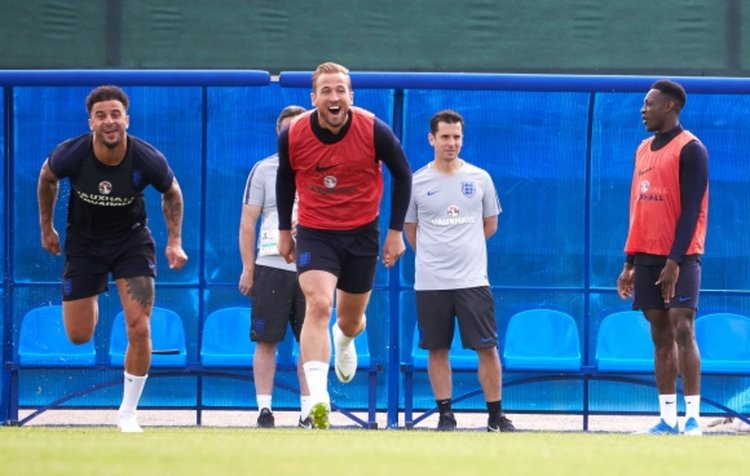 Най-старият световен футболен тим -Англия излиза срещу Тунис тази вечер