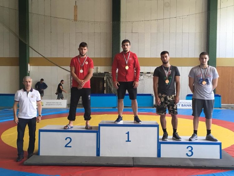  5 медала, 2 титли и второ място отборно за мъжете на Димитровград