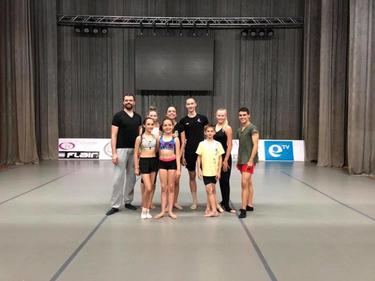 Танцов клуб „Ем Ей Денс“ с Гранд при от международния танцов фестивал „Вълшебен свят“