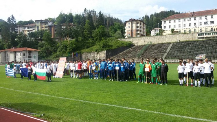 Смолян и Рудозем стават арена на футболни битки