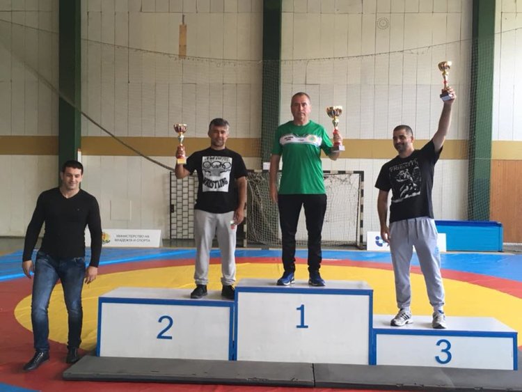  5 медала, 2 титли и второ място отборно за мъжете на Димитровград