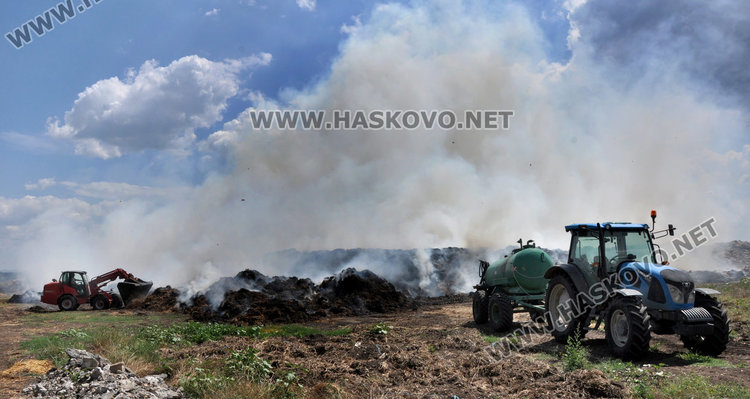 Пламна торище край Конуш, две села застрашени от обгазяване