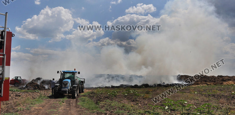 Пламна торище край Конуш, две села застрашени от обгазяване