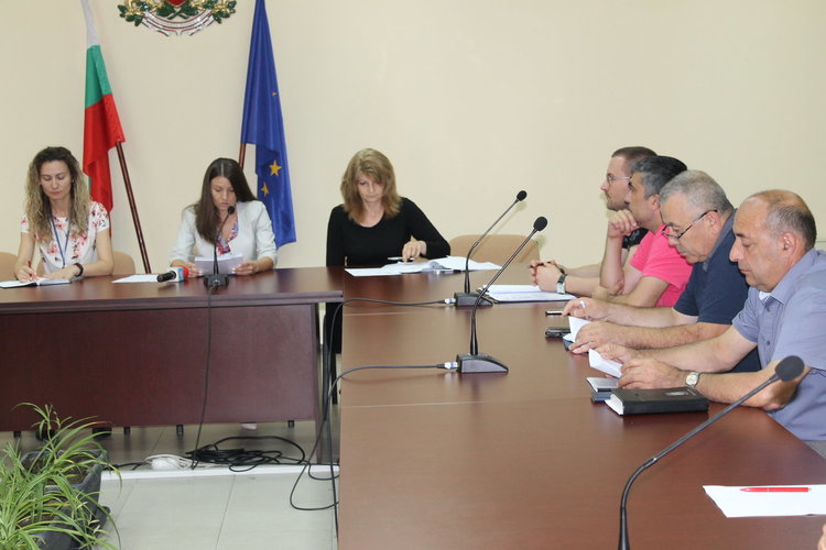 Прекрояват три кръгови в Хасково