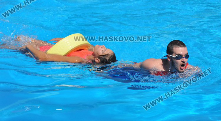 Инструкции за безопасно къпане на старта на плувното лято в Димитровград