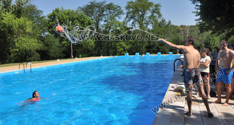 Инструкции за безопасно къпане на старта на плувното лято в Димитровград