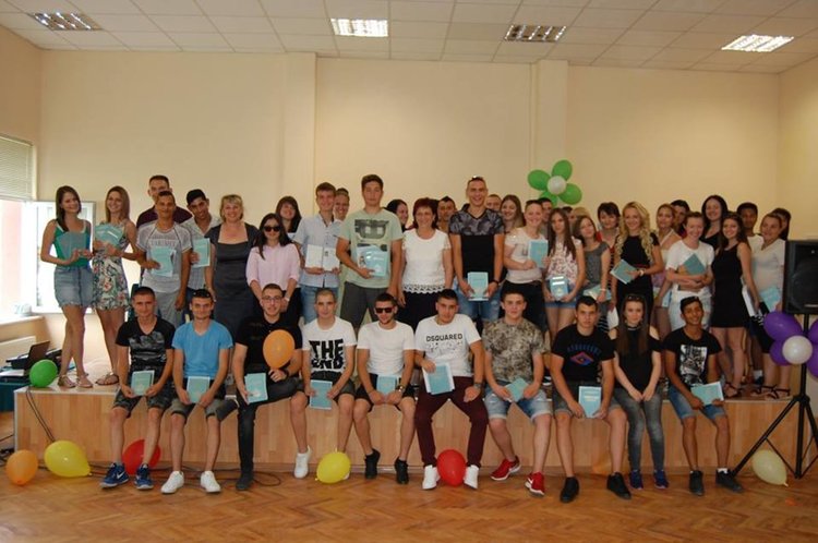 66 зрелостници получиха дипломите си за завършено образование в ПГСС