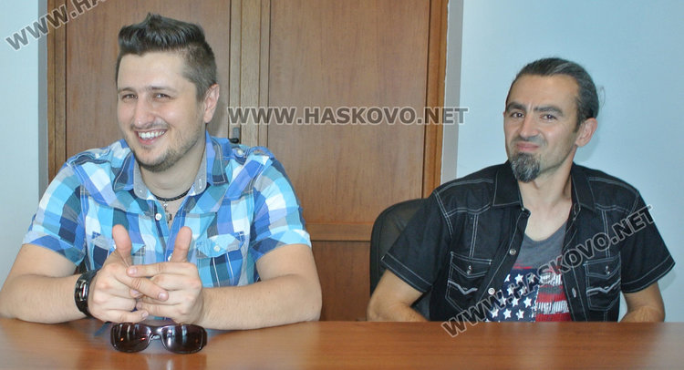 Боян Гегов и Антон Делчев /вляво/