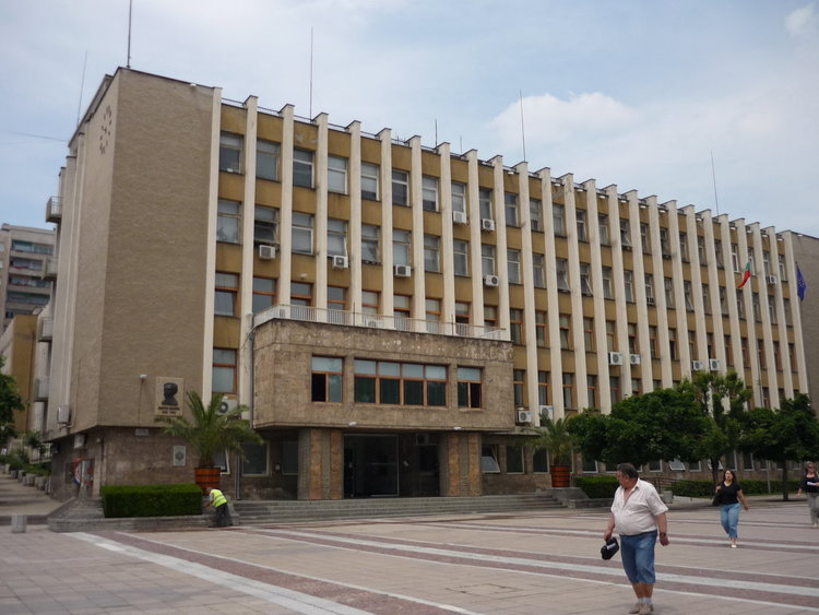 Хасковски куриози – и държавата няма акт 16