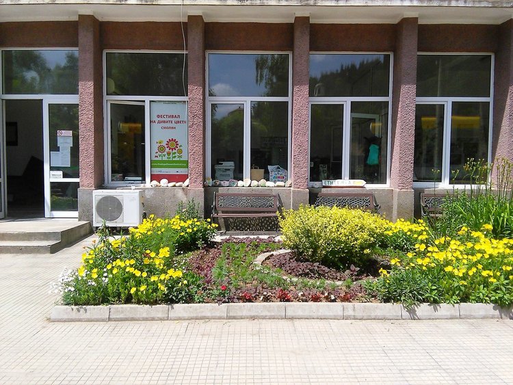 Фестивалът на дивите цветя отново събира любителите на природата и фолклора в Родопите