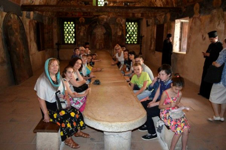 Снимки: Бачковски манастир