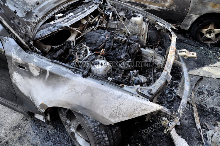 Изгорялото БМВ е на кметска дъщеря, не подозират палеж