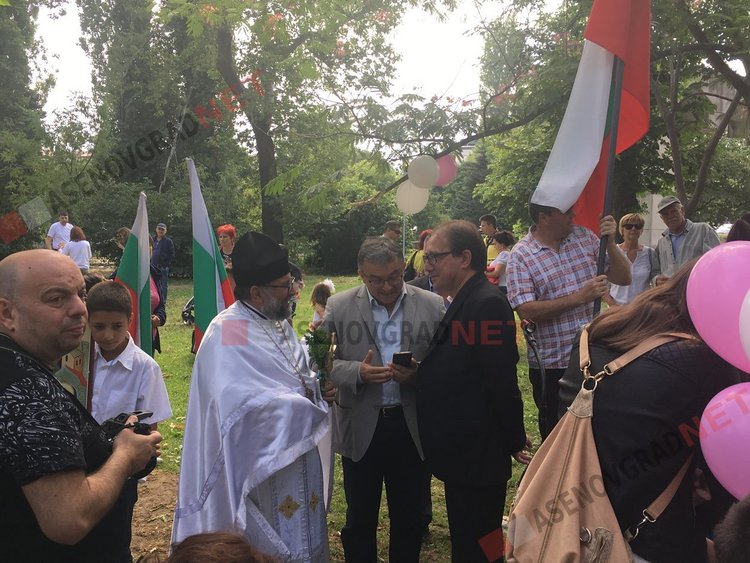 500 калиници направиха Асеновград по-бял и по-красив на Еньовден