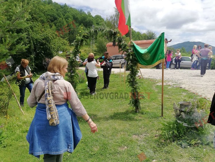 Небесен огън горя на Белинташ