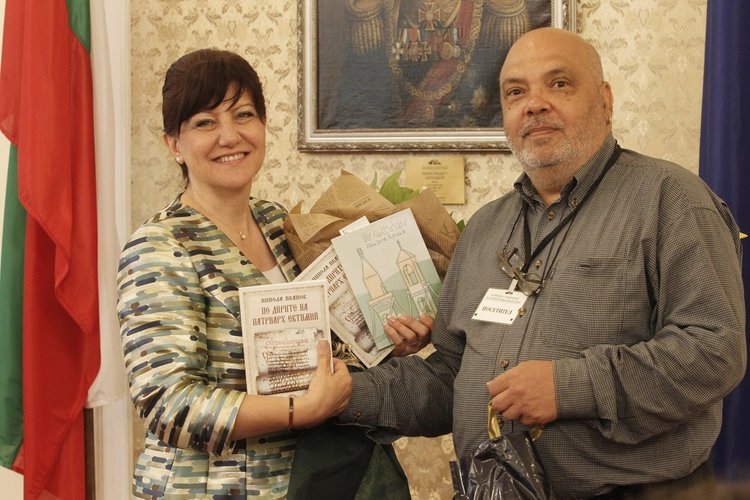 Цвета Караянчева пред Клуб „Журналистика“ в Парламента: „Никога няма да изоставя Кърджали“