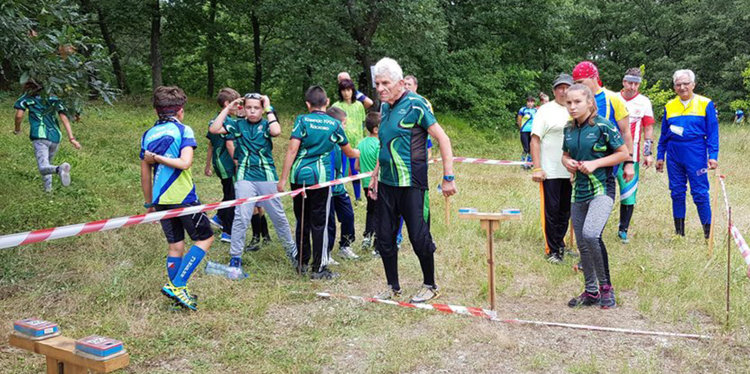 Две отборни купи за „Компас 1994“ в състезания по ориентиране