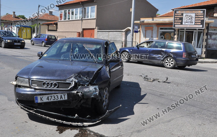 Ауди и Пасат се разбиха на Кърджалийска