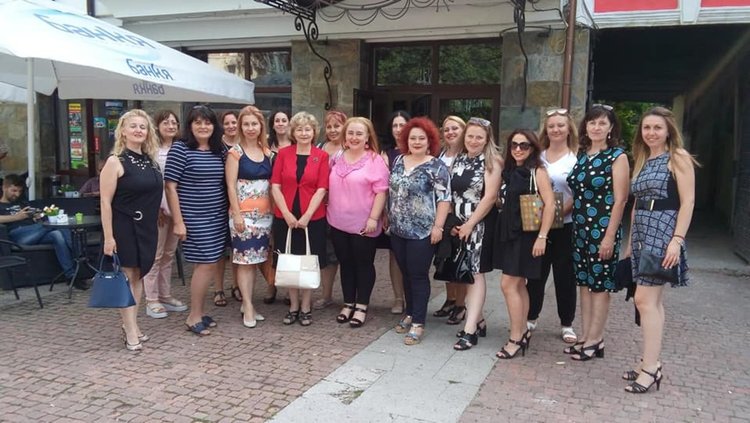 Отличиха учителки за споделени добри практики