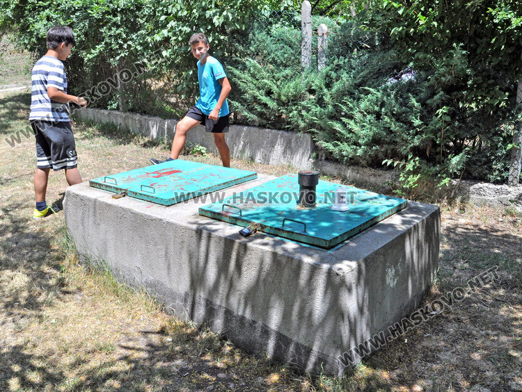 Общината: ВиК иска да поливаме градинките с питейна вода. Марков: Абсурд!