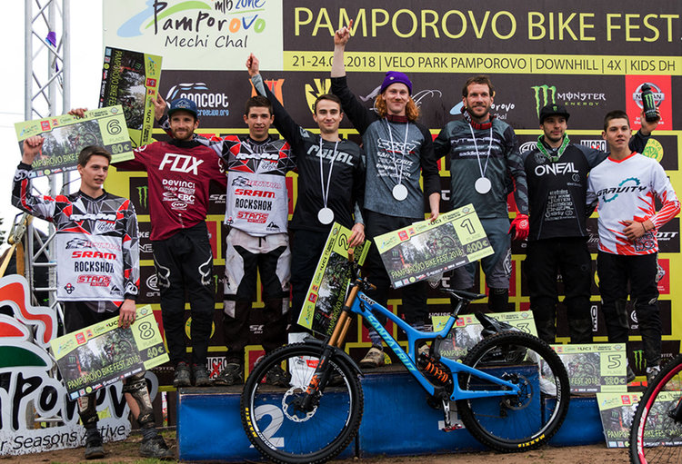 Над 160 колоездачи от България и Европа сърфираха в Пампорово