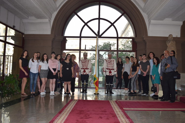 Цвета Караянчева пред Клуб „Журналистика“ в Парламента: „Никога няма да изоставя Кърджали“