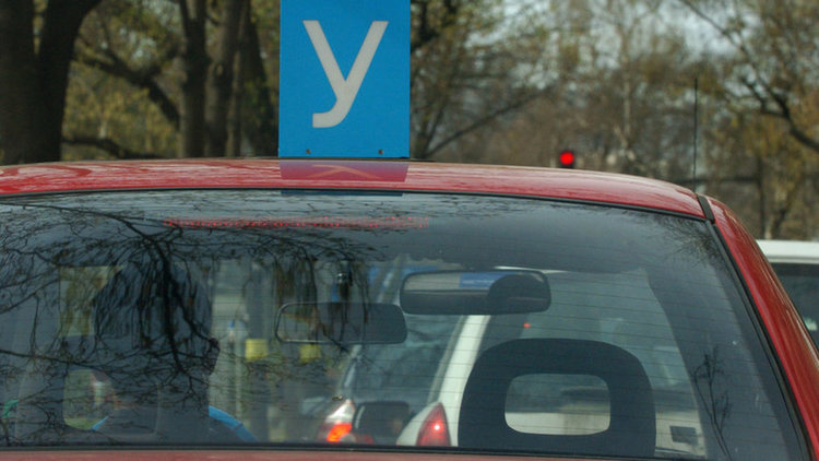 Данъчните започват масови проверки на автошколи за бъдещи шофьори