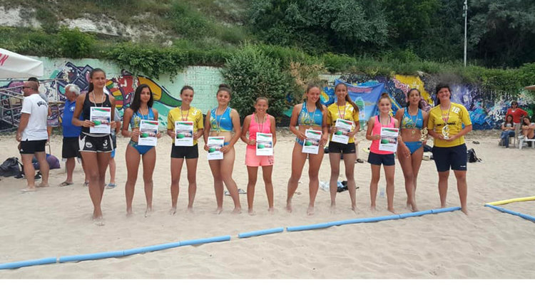 Две титли за Хасково от държавното първенство по плажен хандбал