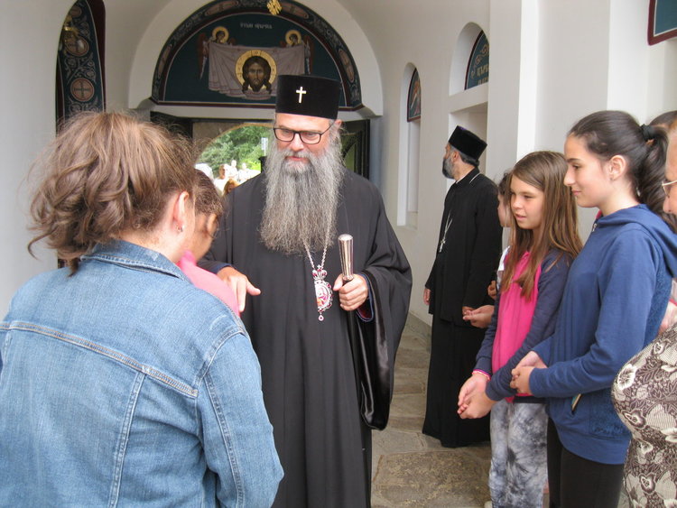 Деца от Смолян бяха на духовен лагер в манастира „Св. св. Козма и Дамян“