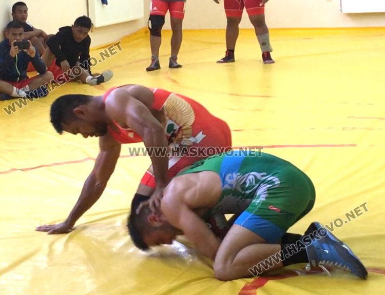 Димитровградските юноши надиграха в контрола националите по борба на Индонезия