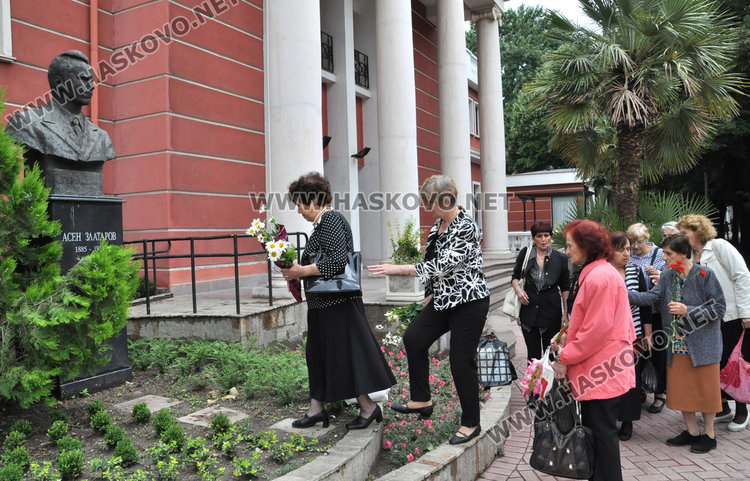 Пенсионерският клуб „Проф. д-р Асен Златаров“ навърши 30 години