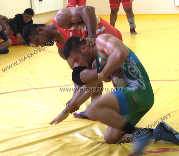 Димитровградските юноши надиграха в контрола националите по борба на Индонезия