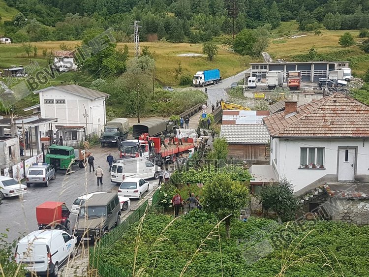 24 сигнала за помощ за денонощие след пороя в Смолян и областта