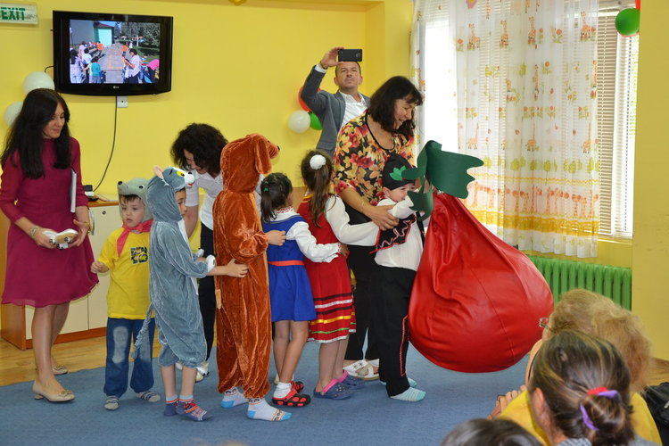 10-годишнина отбеляза Дневният център за деца с увреждания в Момчилград