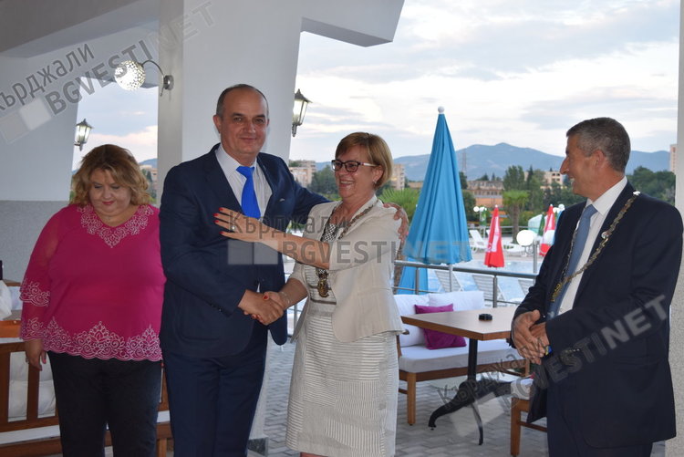 Четири ротариански клуба избраха Кърджали за да посрещнат новата ротарианска година