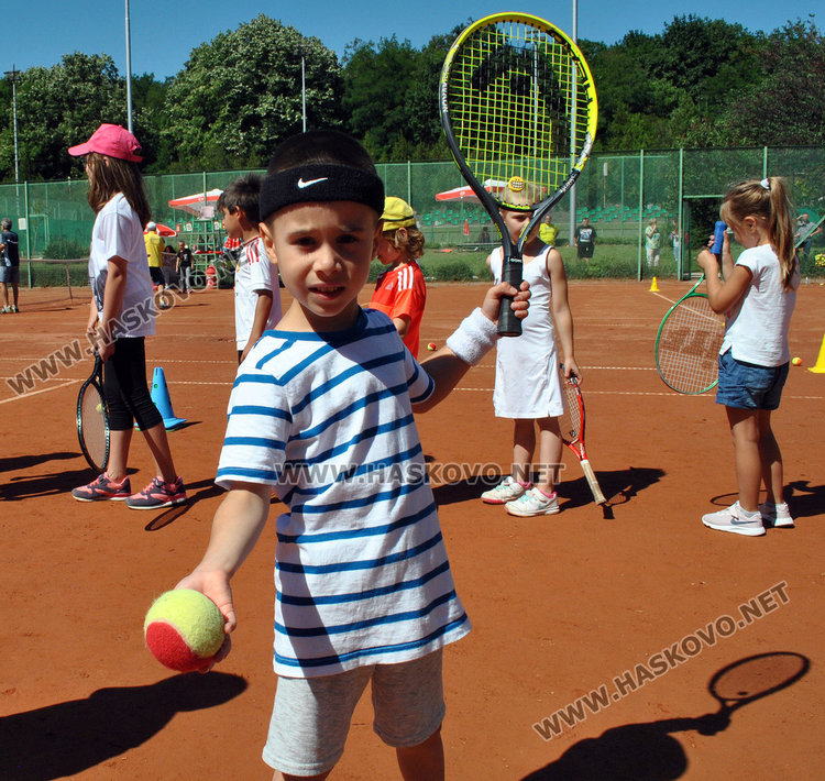 Даниел, на 6 години и половина, бе дсред най-ентусиазираните ученици