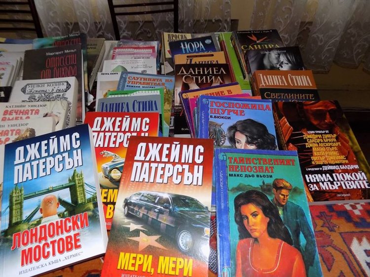 Над 150 тома литература бяха подарени на библиотеката в Дебър