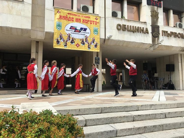 "Китчица" е победителят в първото издание на "Хайде на хорото"