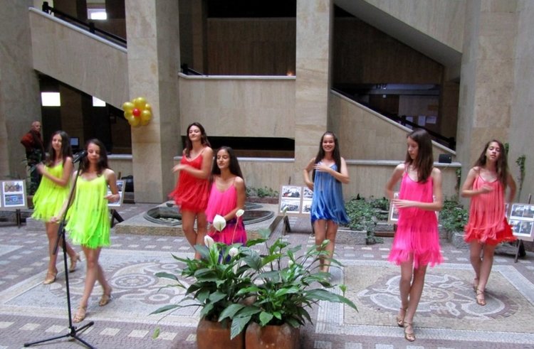 В 60 снимки представят работата на Центъра за кариерно развитие в Смолян