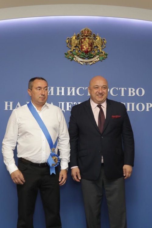 Станимир Стоилов с  „Венец на победителя“ за заслугите си в спорта