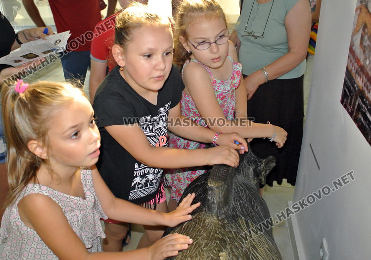 Заключват в музея търсачи на съкровища