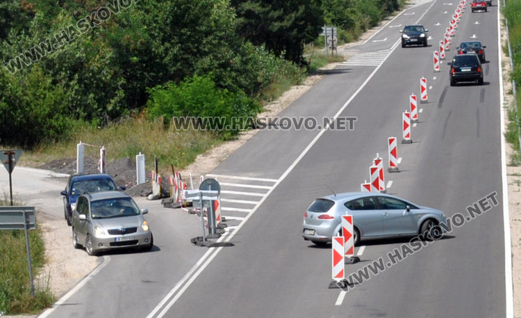 Всяка минута: забранен и опасен завой в участъка в ремонт на пътя за Димитровград
