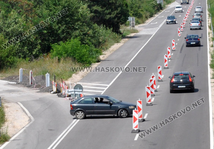 Всяка минута: забранен и опасен завой в участъка в ремонт на пътя за Димитровград