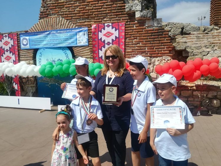 Участниците от Смолян след награждаването