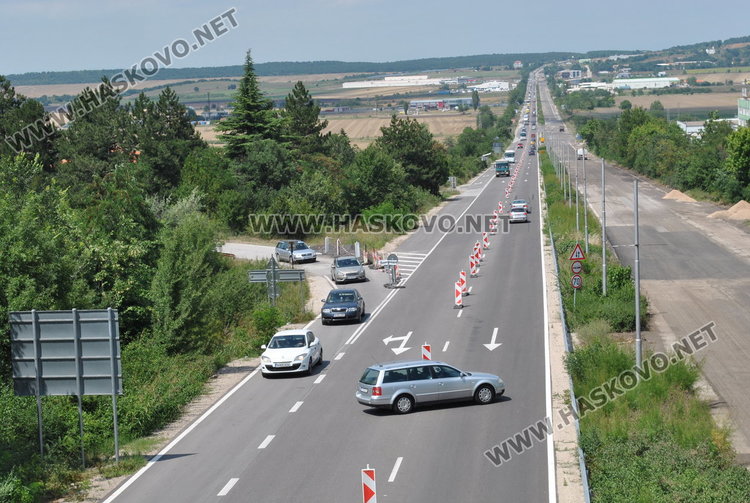 Всяка минута: забранен и опасен завой в участъка в ремонт на пътя за Димитровград