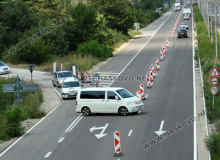 Всяка минута: забранен и опасен завой в участъка в ремонт на пътя за Димитровград