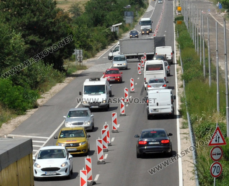 Всяка минута: забранен и опасен завой в участъка в ремонт на пътя за Димитровград