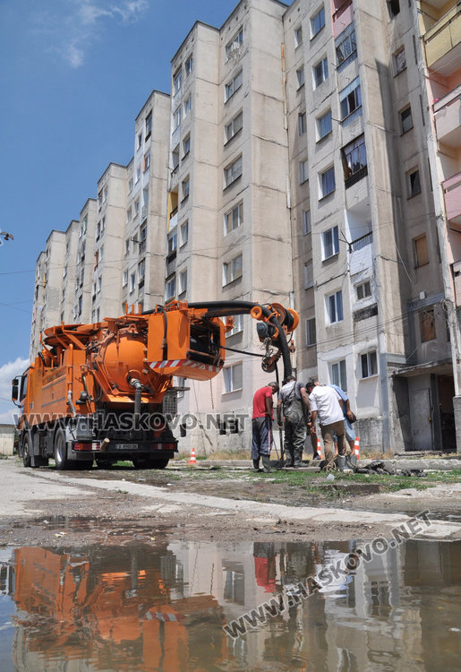 Теч от затлачена канализация вмириса Орфей